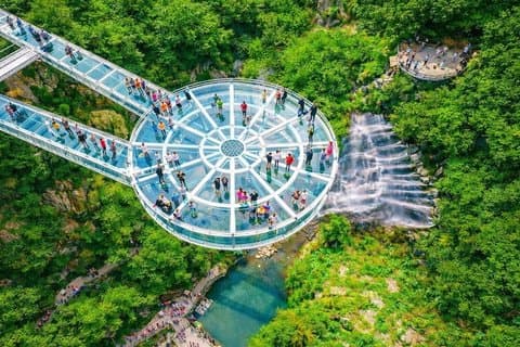 Guangzhou Gulong Gorge 1-Day: Glass Bridge, Waterfall, Cliff Car
