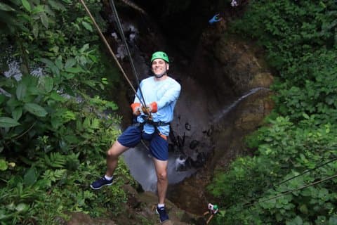 Pure Trek Canyoning privat äventyr