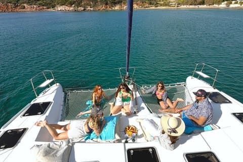 Catamaran de luxe Matin Gastronomie privée et grecque à Athènes