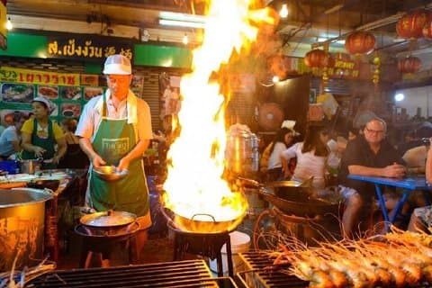 Bangkok Experience Temples Artist House en Chinatown Street Food