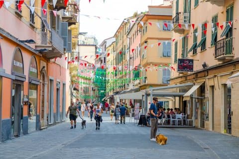 Gemeinsame geführte Streetfood-Wanderung nach La Spezia