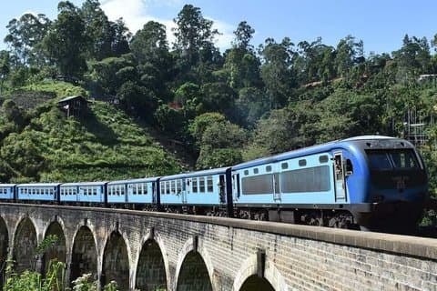 Desde Kandy : Billete de tren panorámico de primera clase Odyssey a Ella
