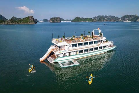 Lan Ha Bay full day tour from Hanoi or Cat Ba town