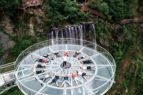 Guangzhou to Qingyuan Gulong Gorge and Dongtian Fairyland Tour