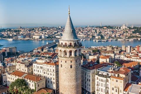 Istanbul Imperial Treasures och Galata Skyline Tour