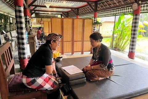 Bali Spirituelle Reinigung in Weihwassertempeln