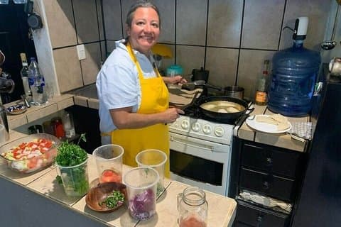 Corso di cucina di 4 ore a Medellín con ricette e bevande tradizionali