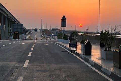 "Premium Cairo & Sphinx Airport Transfers: Reliable & Private"