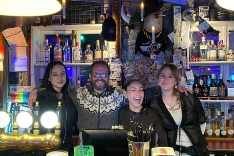 Isländische Bar Crawl Erfahrung