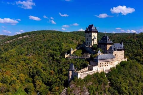 Karlštejn Burg & Pilsen : PRIVATER geführter Tagesausflug ab Prag