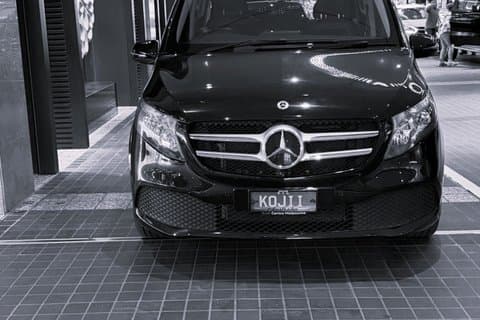 Airport Private Van Transport to MelbourneCBD-Docklands-Southbank
