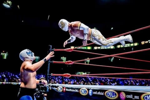 Noite de Lucha Libre na Arena México