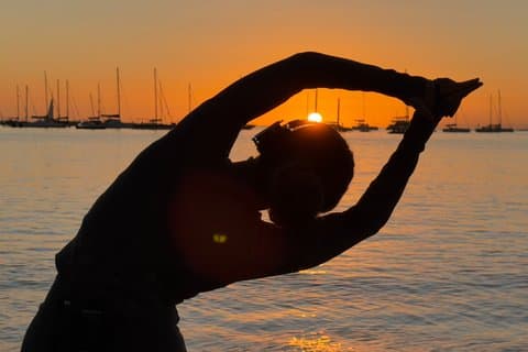 Corralejo : SUNRISE Silent Yoga Experience com Fones de ouvido