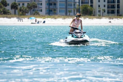1-Hour Jet Ski Rental in St. Pete – Explore on Your Own