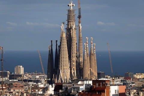 Private Tour zur Sagrada Familia und Casa Batlló mit Mittagessen
