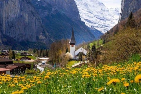 Privé dagtocht naar Interlaken, Lauterbrunnen & Alpine Gorge Walk