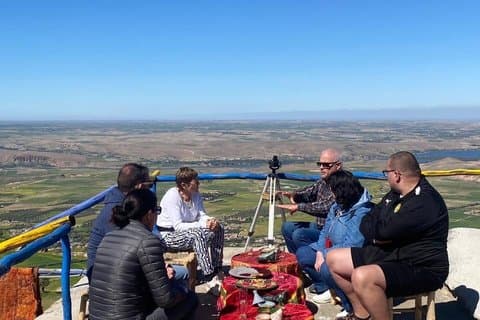 Walking Tour with Culture with Mountain Views Traditional Lunch