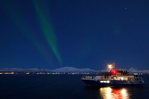 Restauranter i nærheten av Evening Aurora Cruise