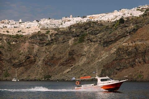 Santorini skip the CableCar by WaterTaxi n TOUR in native English