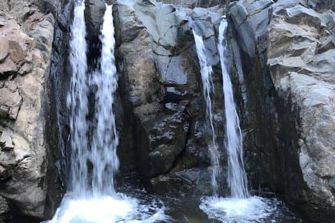 Yuba River Waterfall Lunch and Town Tour with Ice Cream or Wine
