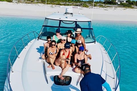Privé jachtcharter Turks- en Caicoseilanden Snorkelen en drinken