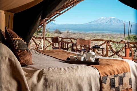 Übernachtungsabenteuer zum Amboseli-Nationalpark auf einem 4X4-Fahrzeug