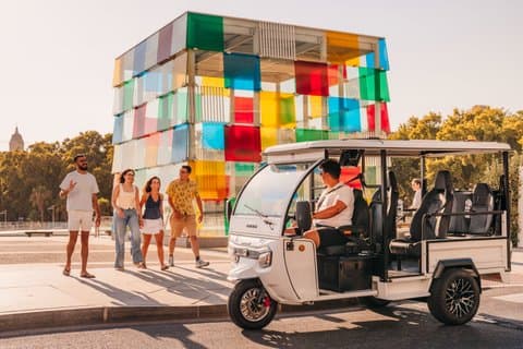 Malaga: Privat elektrisk tuktuk-tur i 2 timmar – ett måste