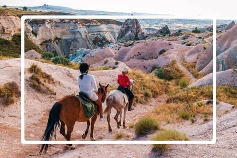 2 - Excursion d'une journée en Cappadoce incluse Promenade à cheval et en ballon