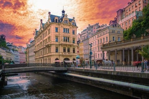 Karlovy Vary & Loket Private Tour from Prague - Spa Town & Castle