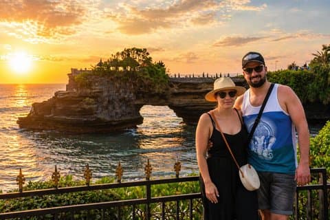 Tanah Lot und Uluwatu Temple Tour mit Abendessen am Jimbaran Beach