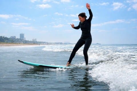 Surferlebnis von Santa Monica nach Malibu (Mittagessen inbegriffen)
