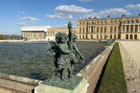 Escursione privata a Versailles e Giverny da Parigi
