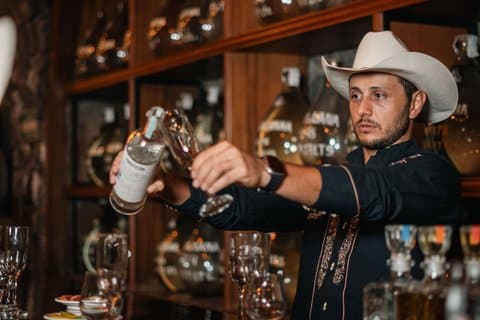 Luxury Tequila Experience : Dégustations VIP & Boutique Distilleries