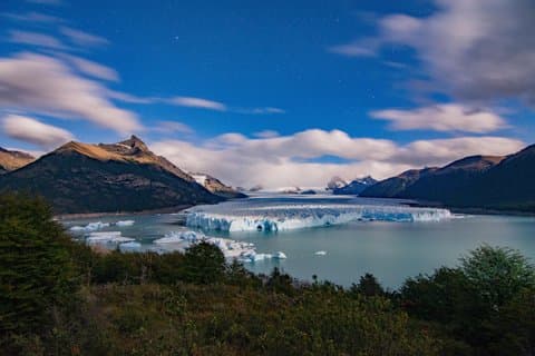 Nattutflukt til Perito Moreno-breen