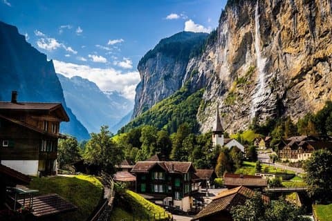 Da Zurich Tours a Interlaken Grindelwald e Lauterbrunnen