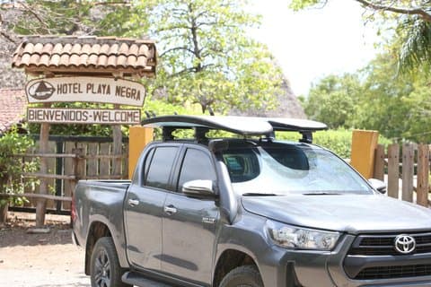 Surf Trip a las Mejores Olas de Guanacaste