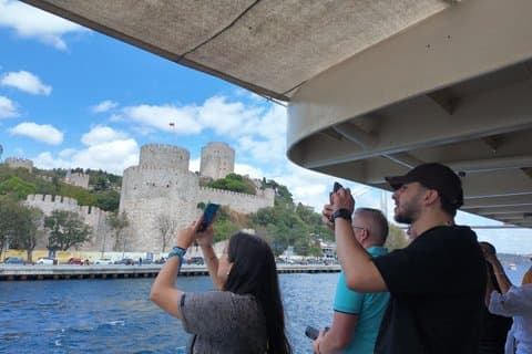 Istanbul Bosphorus Lunch Cruise with Asian Side Stopover