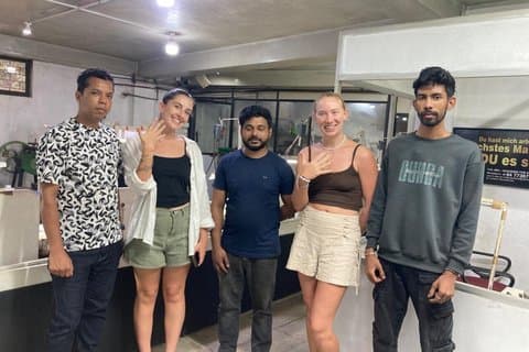 Kandy Traditionel smykker fremstilling med smykker skæring erfaring