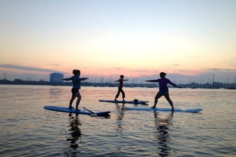 Rise and Shine Paddleboarding Yoga a Beverly MA