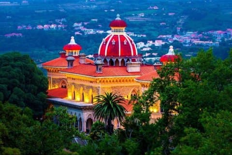 Small-Group Tour to Sintra , Pena Palace , Regaleira & Cascais